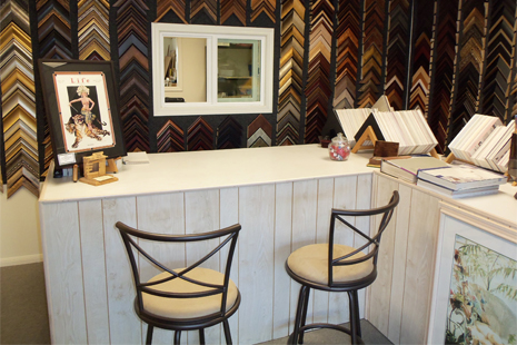 Amante's Custom Frame & Gallery